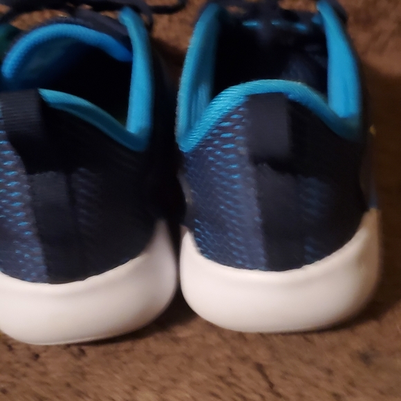 Nike - Picture 6 of 6